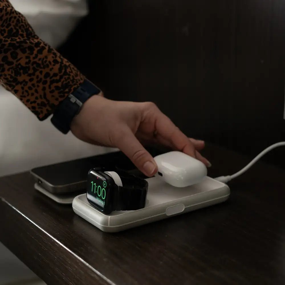 Opvouwbare Draadloze Oplader - 3 in 1 - Xtorm NL