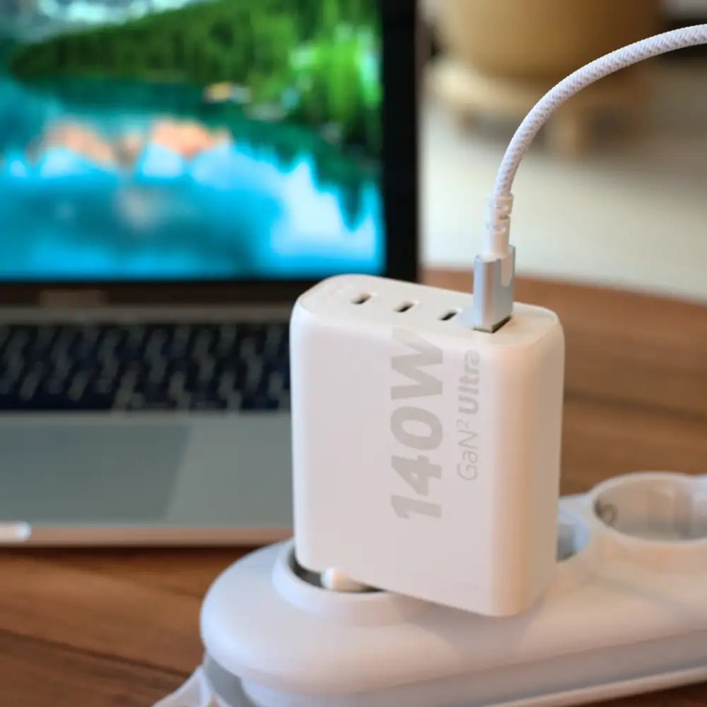 Snellader 140W GaN2 Ultra Laptop Adapter - Xtorm NL