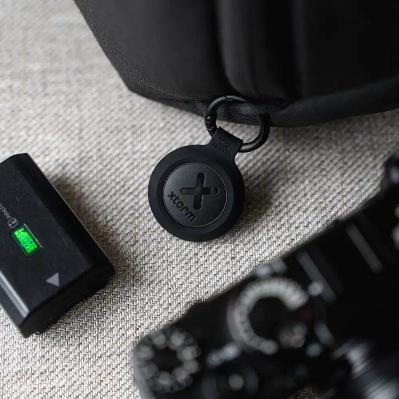 Xtorm TravelTag for Android & iPhone - Water-resistant - Charcoal Black