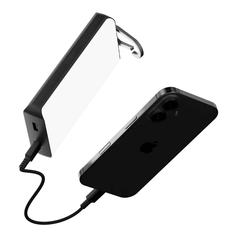 Go2 Powerbank 20W - 10.000 mAh met Solar en Lamp - Charcoal Black - Xtorm NL