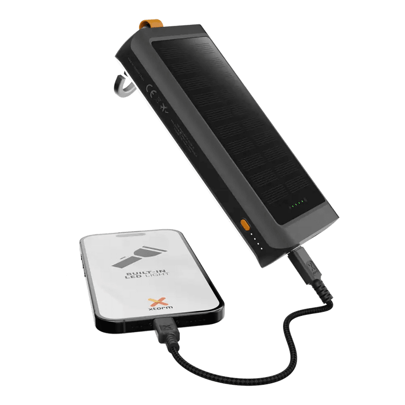 Go2 Powerbank 20W - 10.000 mAh met Solar en Lamp - Charcoal Black - Xtorm NL