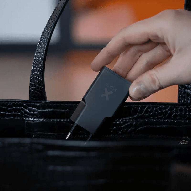 Go2 SlimLine Oplader 33W - USB-C & USB-A - Charcoal Black - Xtorm NL