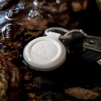 Thumbnail for TravelTag for Android & iPhone - Water - resistant - Ash White - Xtorm NL