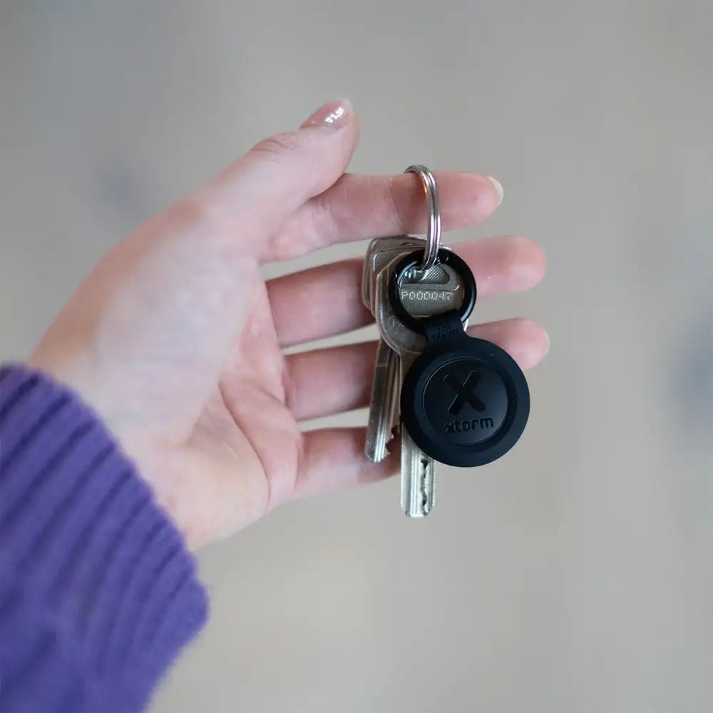 TravelTag for iPhone (iOS) - Water - resistant - Charcoal Black - Xtorm NL
