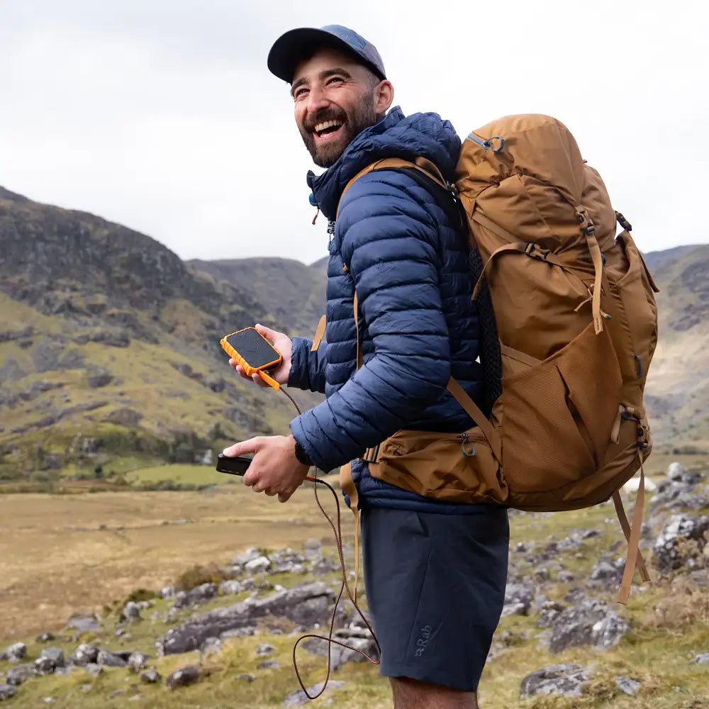 Xtreme Powerbank Rugged 20W - 10.000 mAh - Outdoor - Waterdicht met zaklamp - Quick Charge 3.0 - Xtorm NL